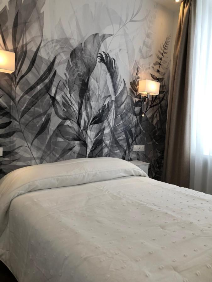 Hotel Cresp Nizza Kültér fotó