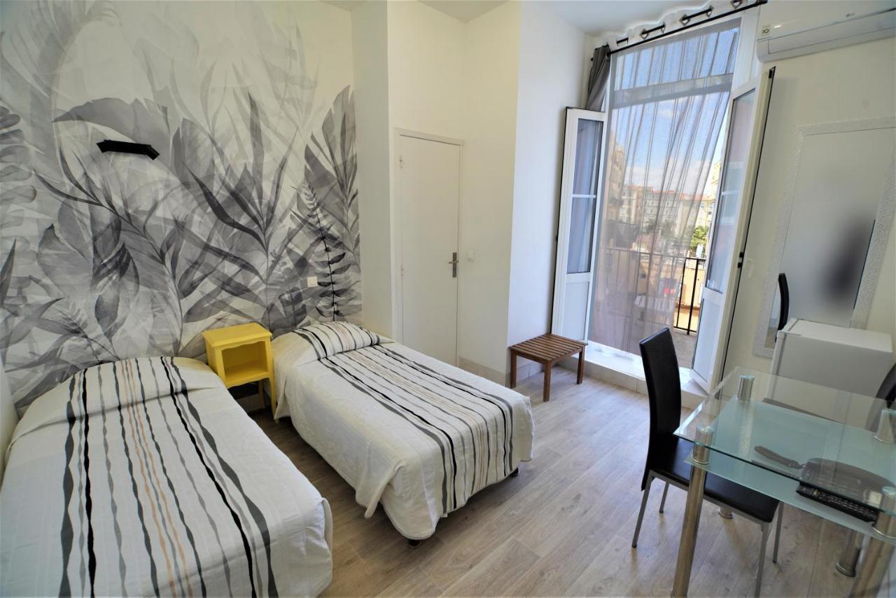 Hotel Cresp Nizza Szoba fotó